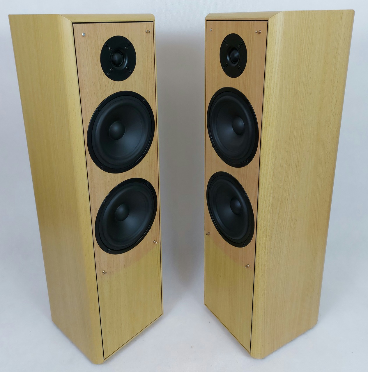 Eltax Jupiter Front - obrazek 3