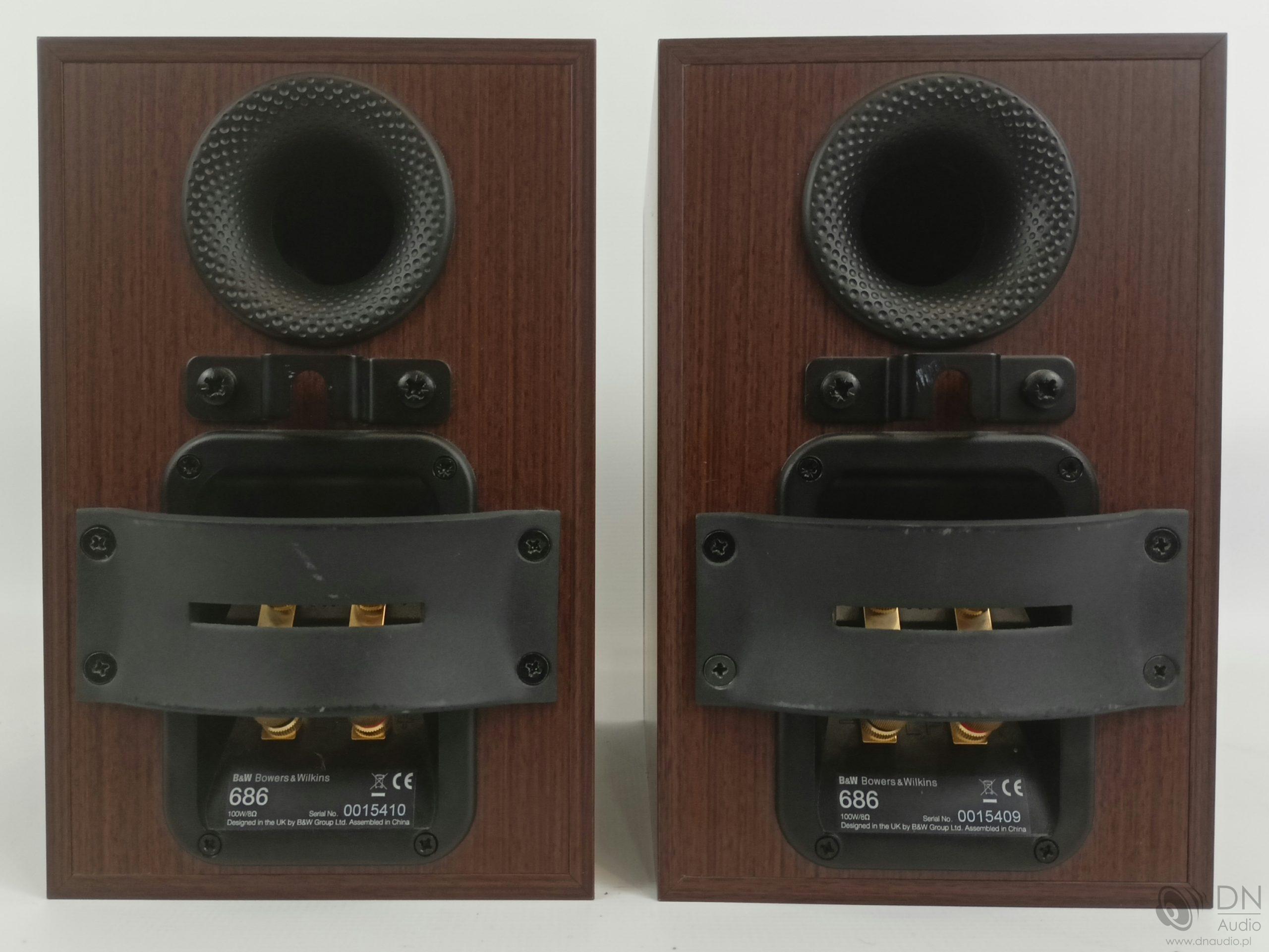 B&W 686 - obrazek 10