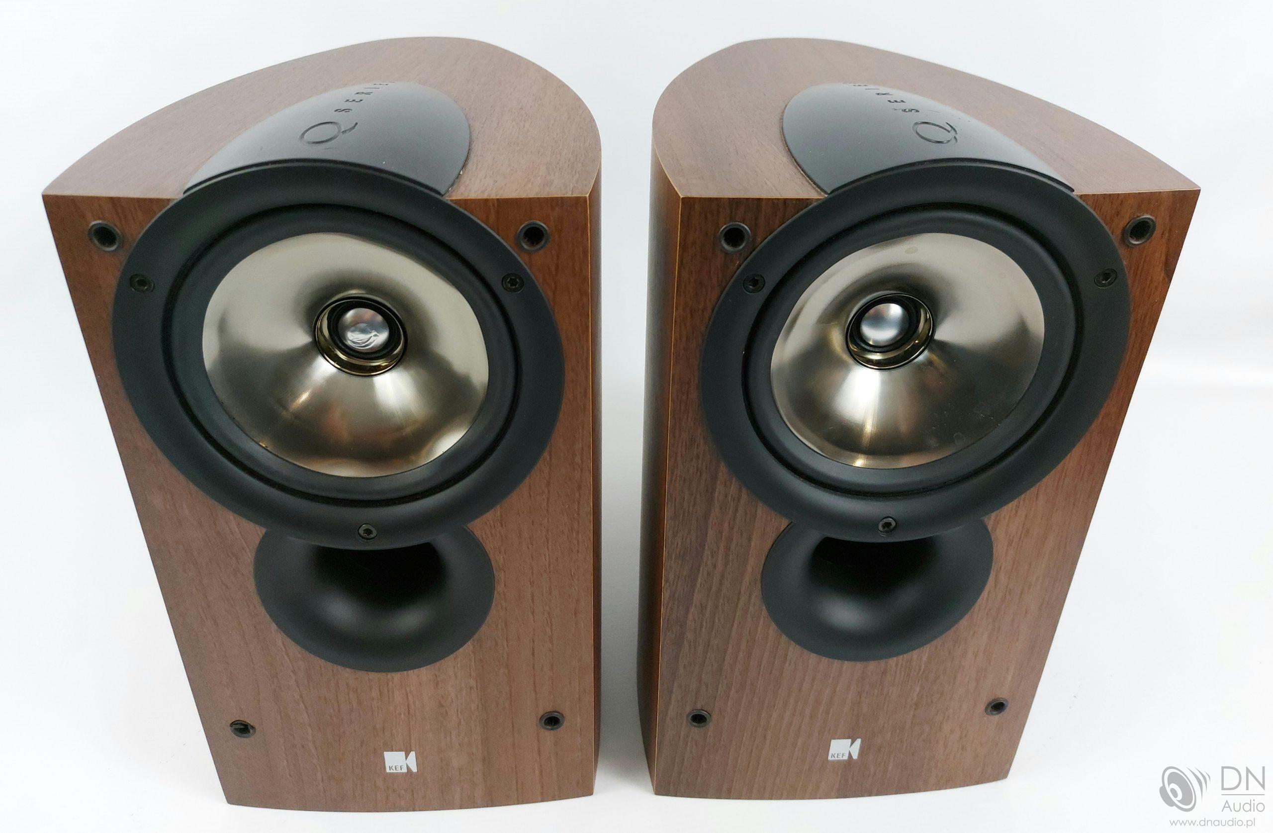 KEF iQ1