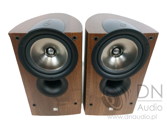 KEF iQ1