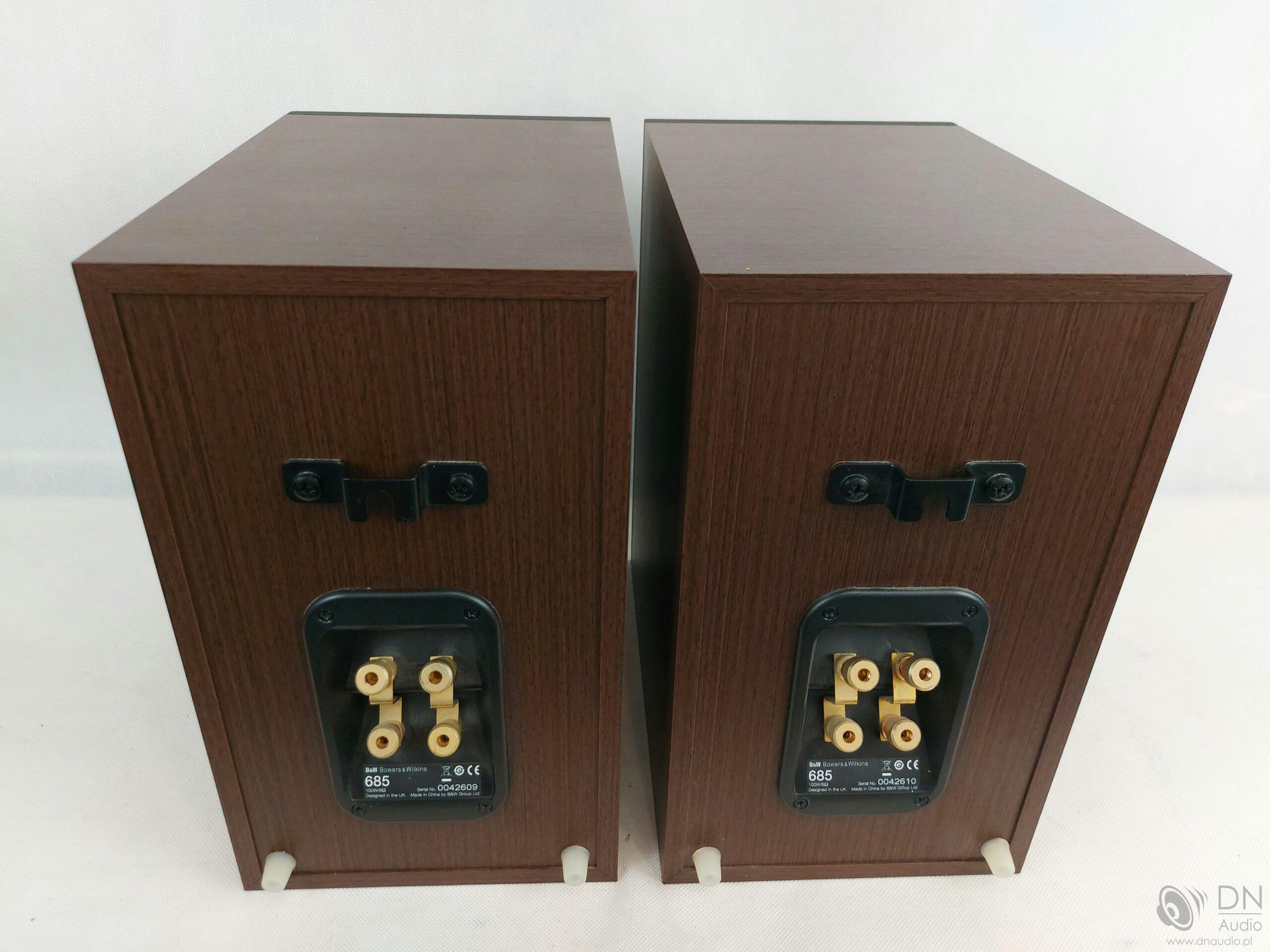 B&W 685 - obrazek 10