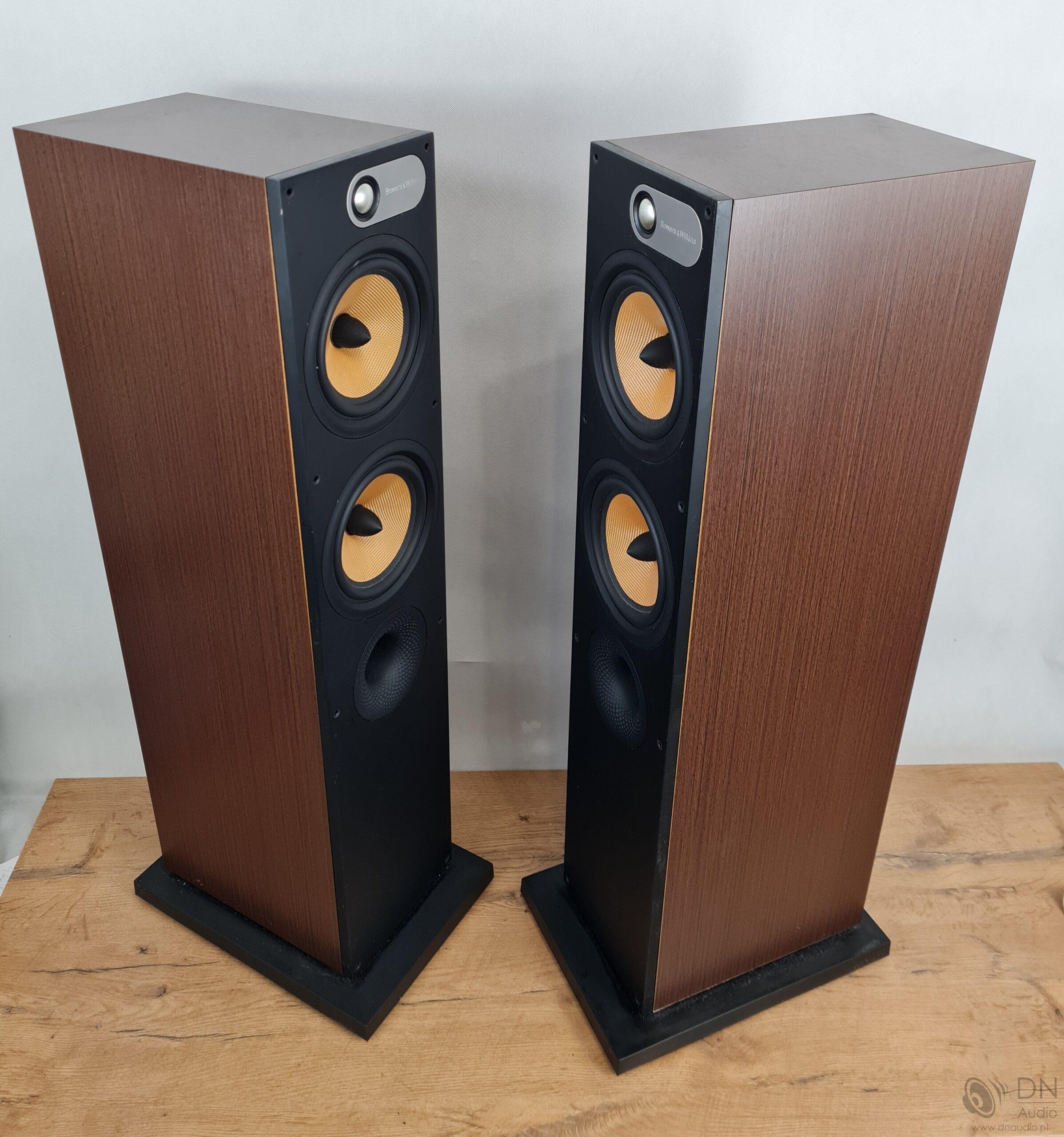 B&W 684 - obrazek 10