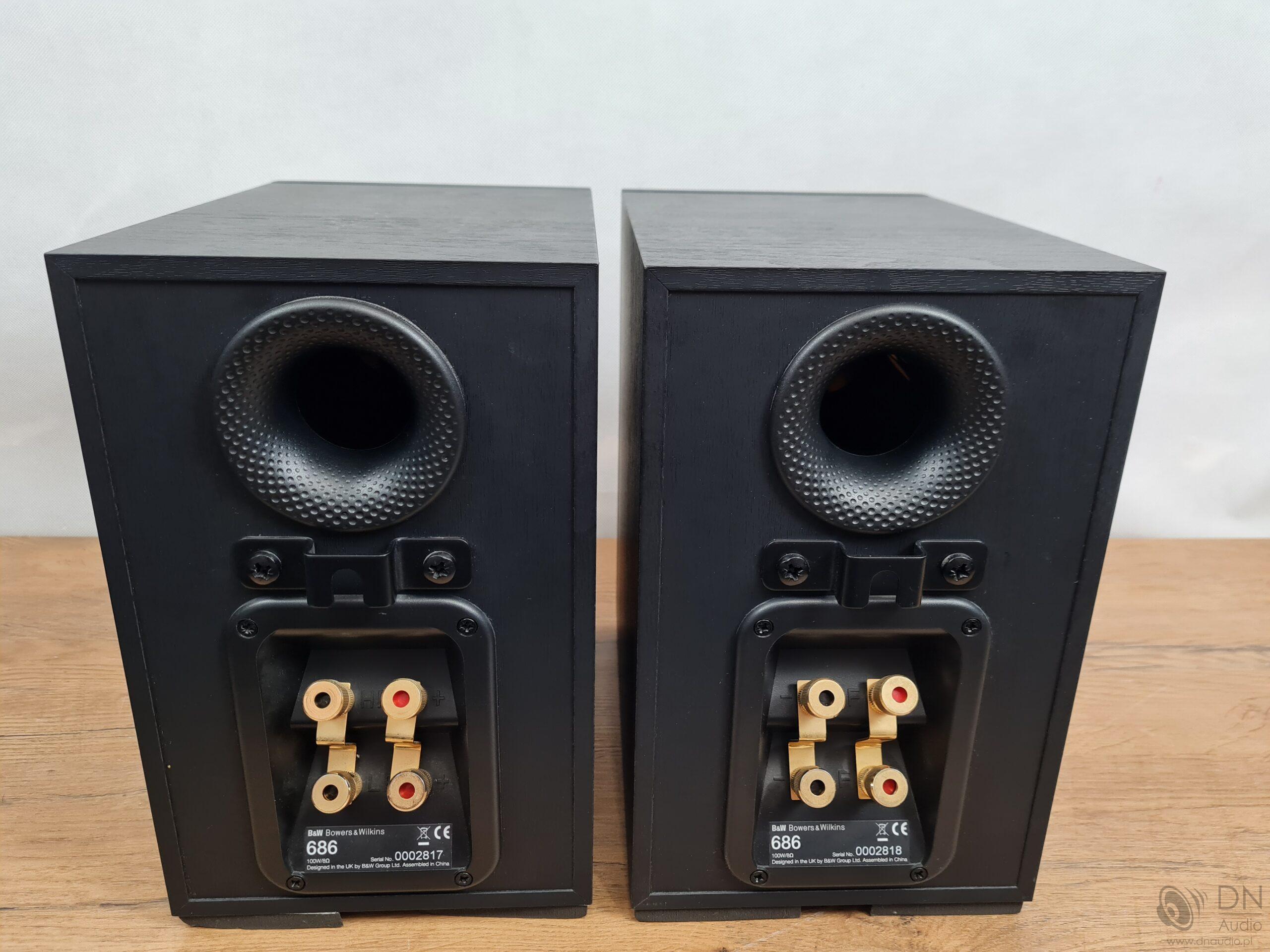 B&W 686 - obrazek 10