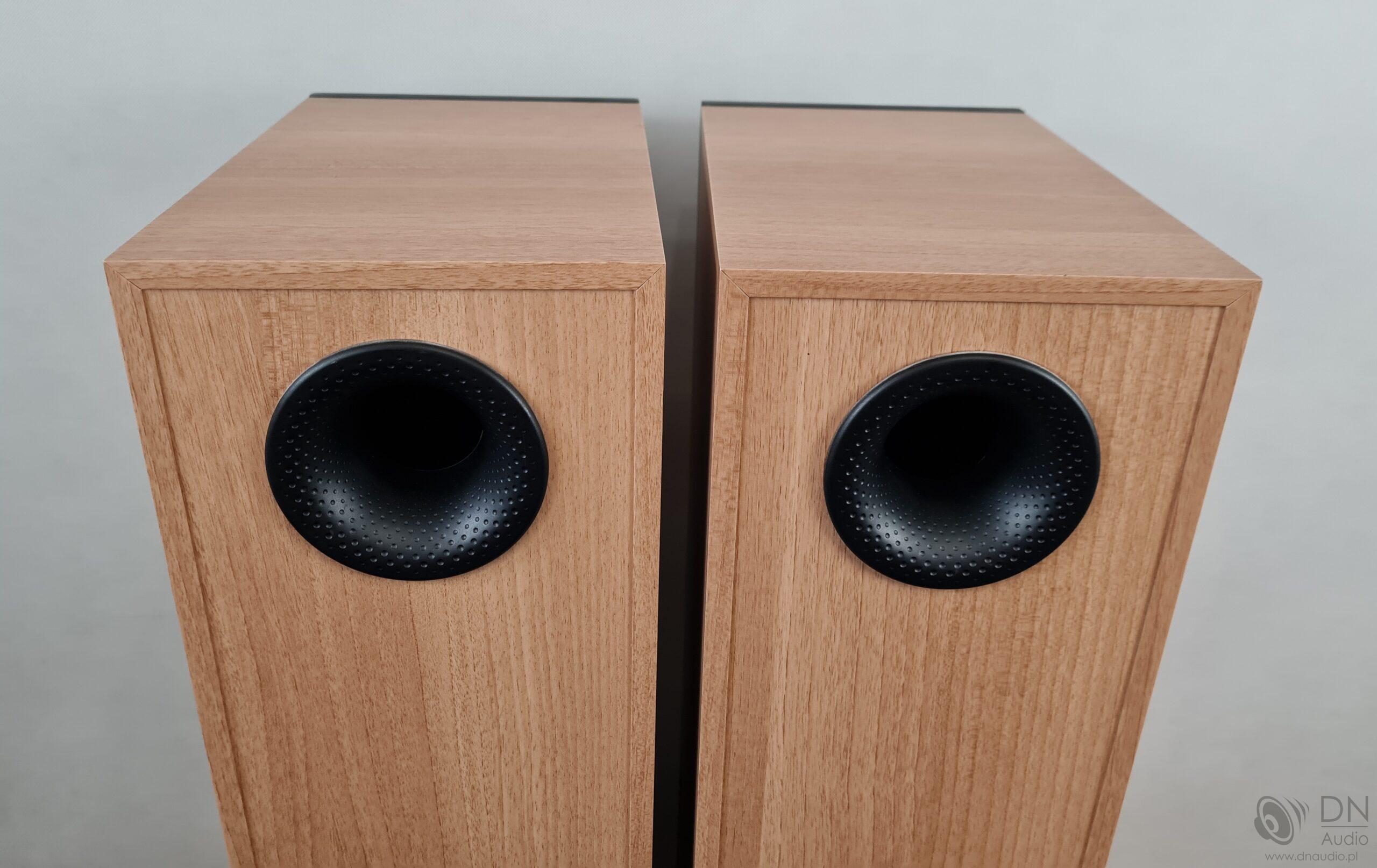 B&W 684 - obrazek 13