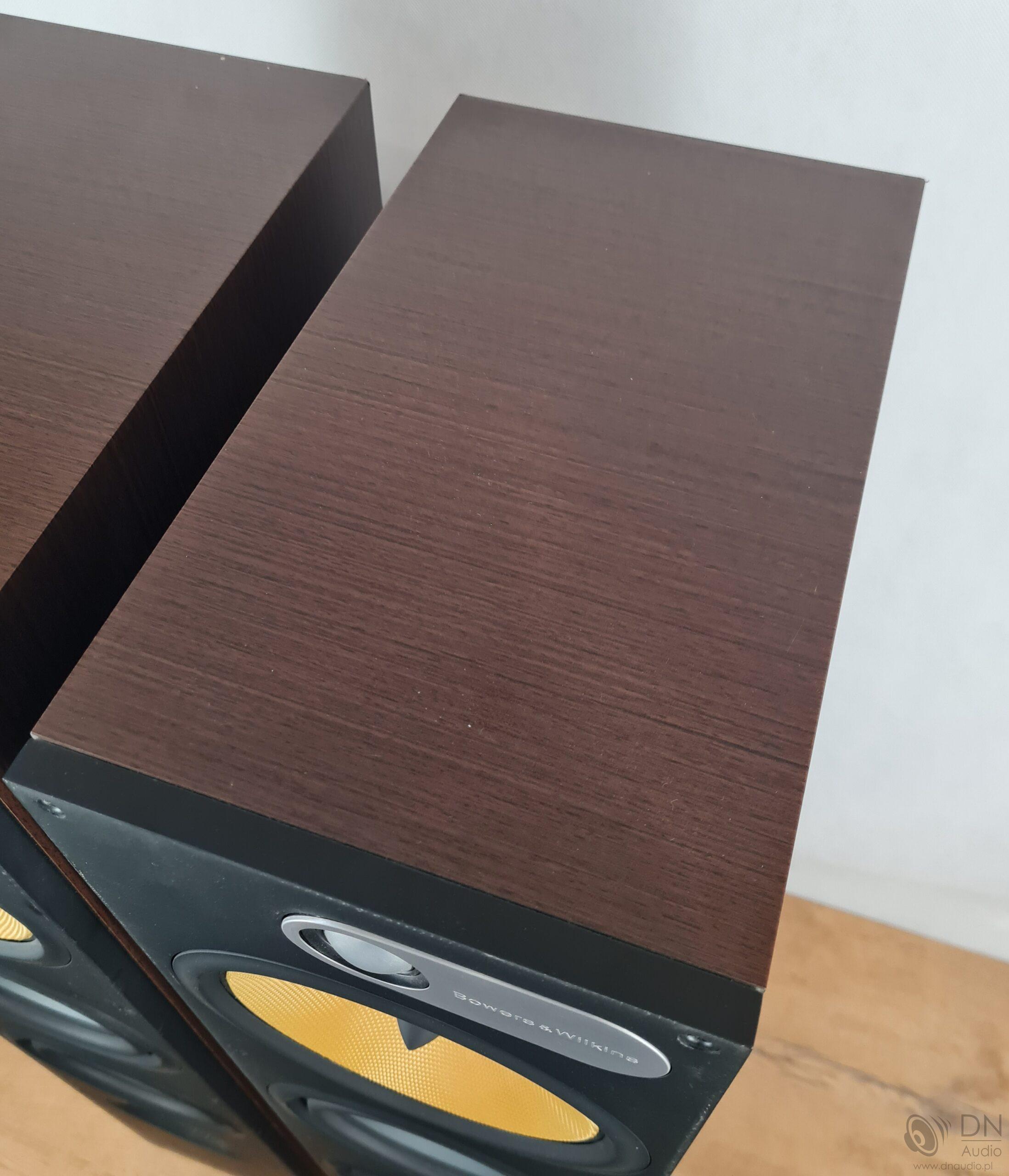 B&W 683 - obrazek 10