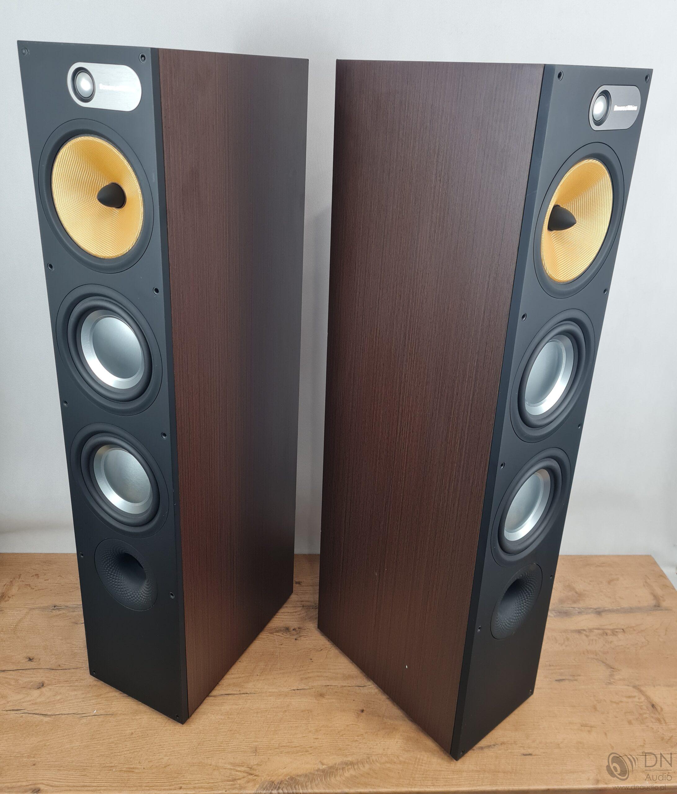 B&W 683 - obrazek 11