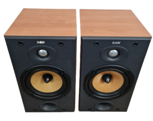 B&W DM601 S2