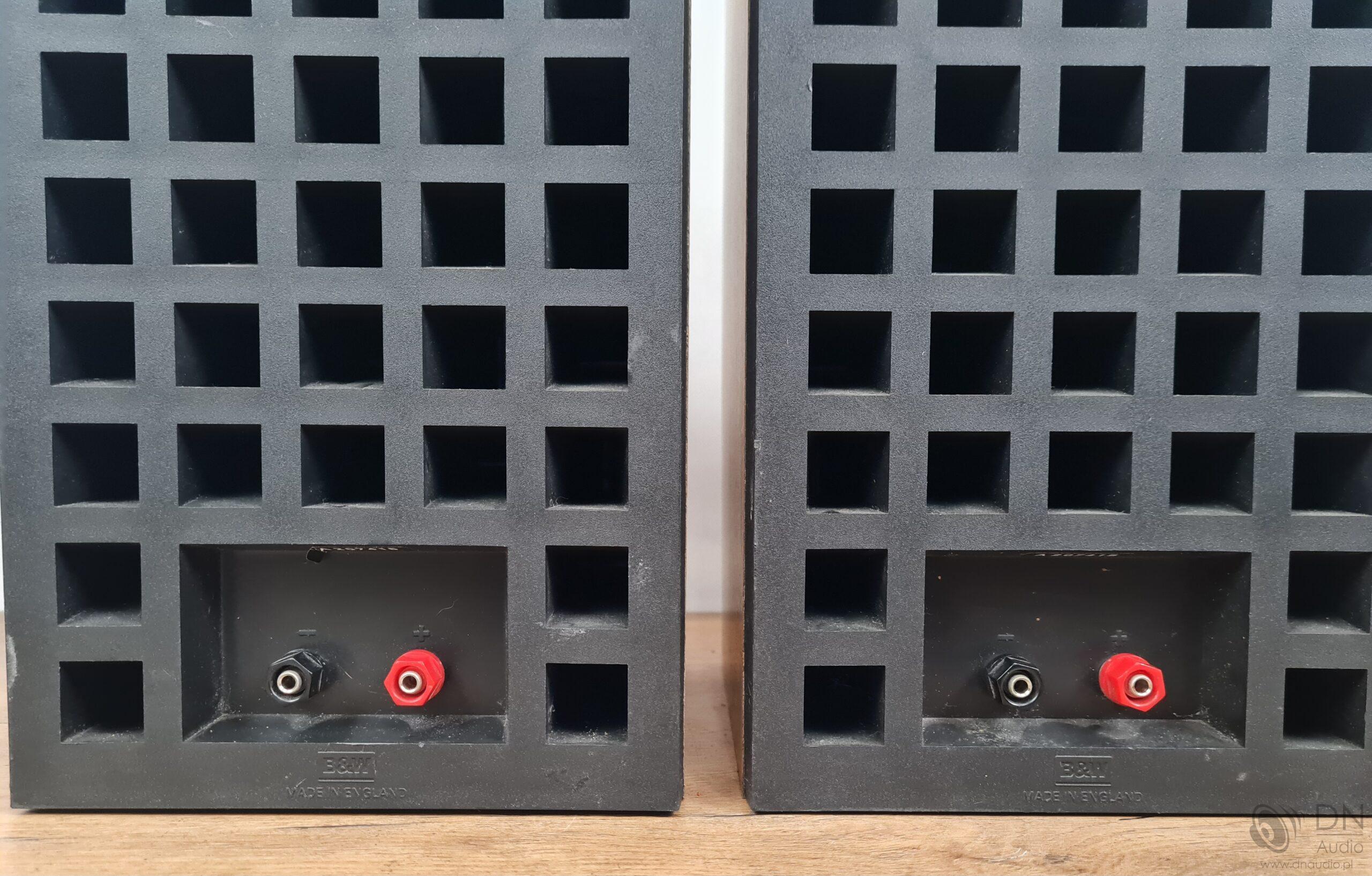 B&W DM302 - obrazek 12