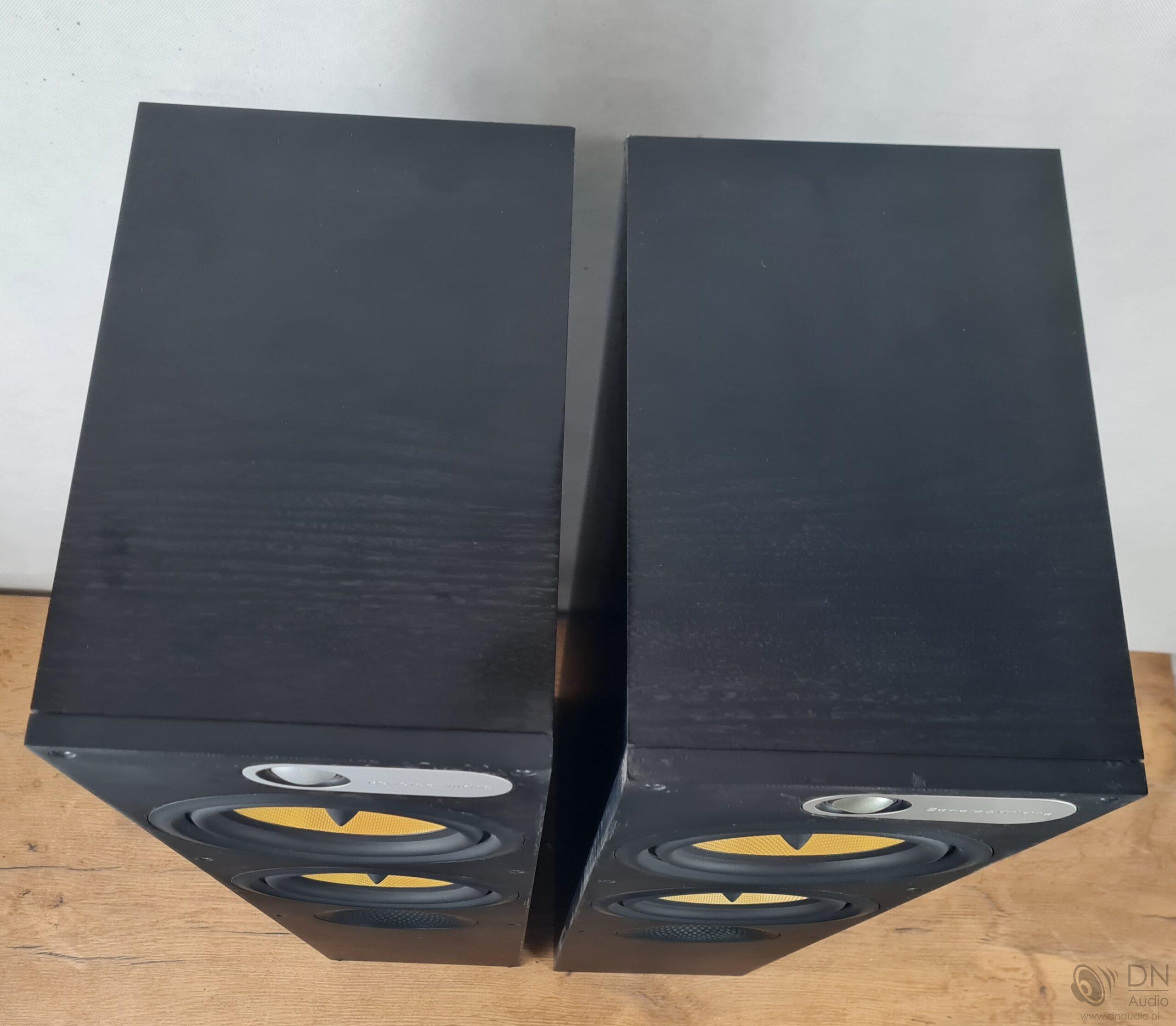 B&W 684 - obrazek 10