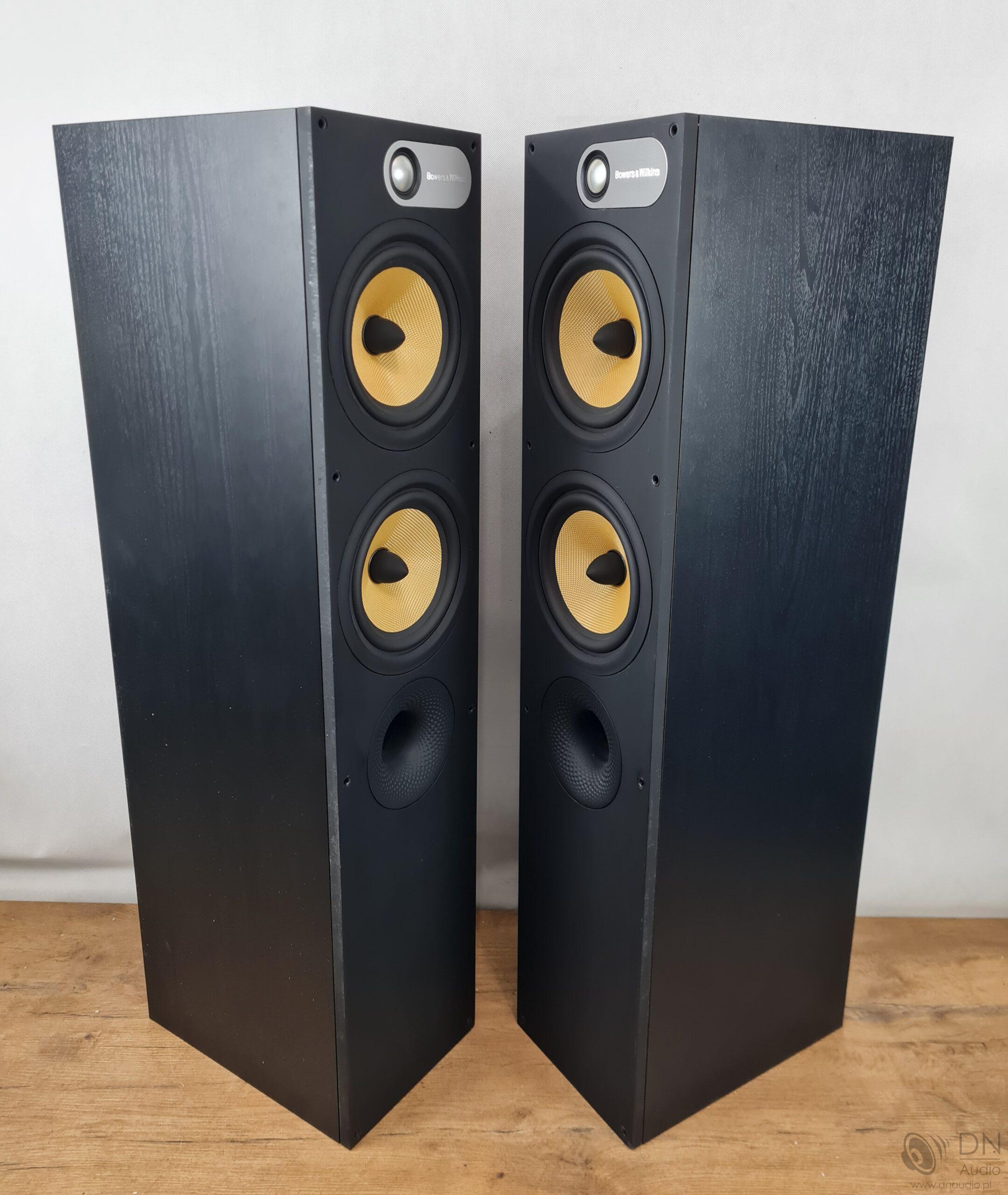 B&W 684 - obrazek 12