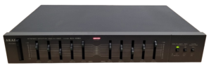 Akai EA-G30